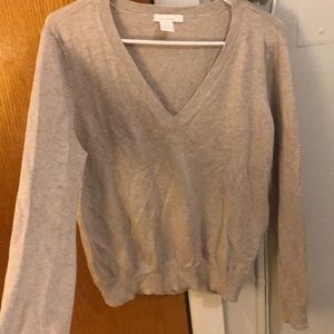 V neck sweater